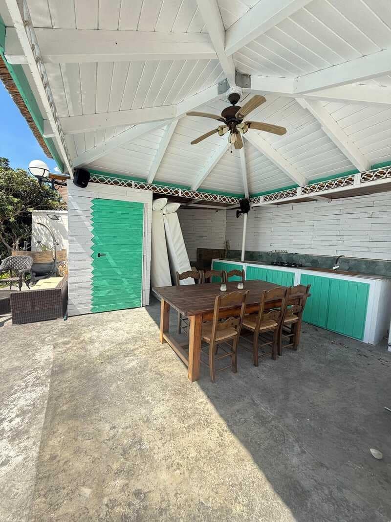 2 bedroom Villa for sale in Benalmadena with pool garage - € 820,000 (Ref: 9491097)