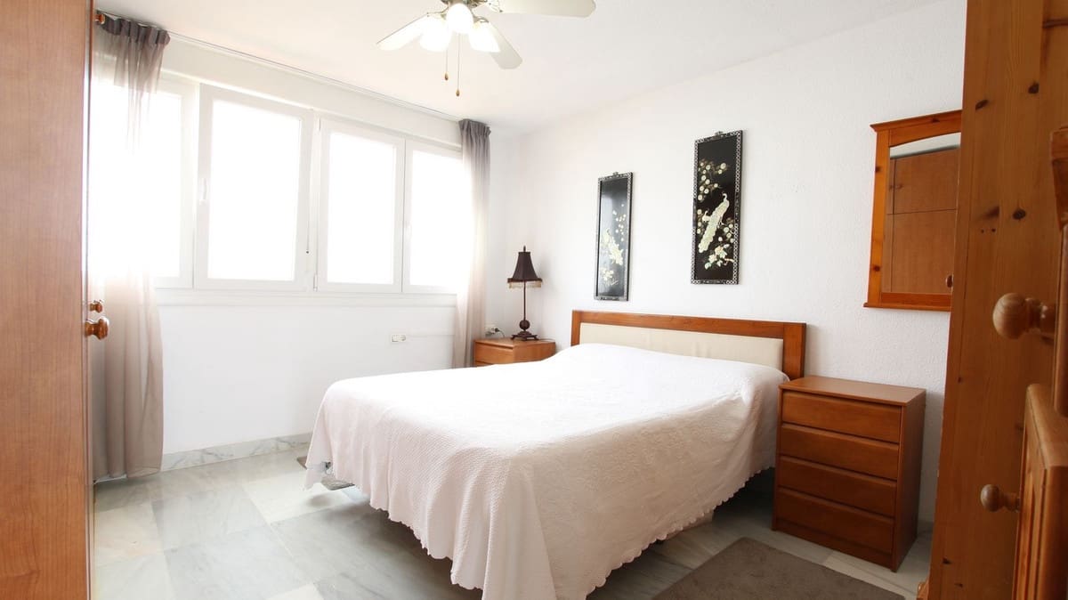 Ático de 1 habitación en Riviera del Sol en venta con piscina garaje - 295.000 € (Ref: 9513131)