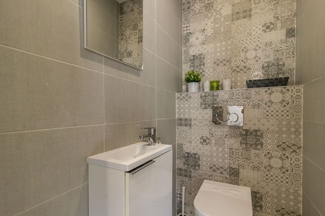 3 quarto Casa em Banda para venda em San Pedro de Alcantara, Marbella com piscina - 895 000 € (Ref: 9526159)