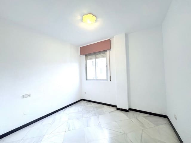 3 quarto Apartamento para venda em San Pedro de Alcantara, Marbella - 349 000 € (Ref: 9526160)