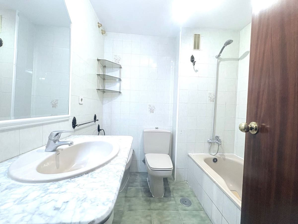 Apartamento de 3 habitaciones en San Pedro de Alcantara en venta - 349.000 € (Ref: 9526160)