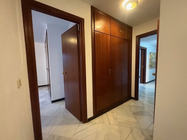 3 quarto Apartamento para venda em San Pedro de Alcantara, Marbella - 349 000 € (Ref: 9526160)