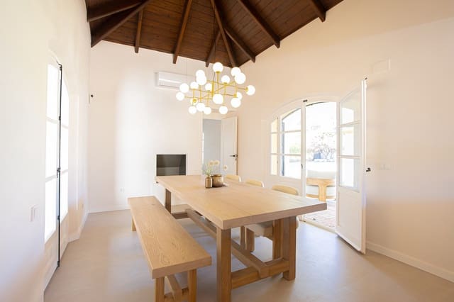 4 soveværelse Villa til salg i El Paraiso, Estepona med swimmingpool garage - € 2.495.000 (Ref: 9533240)