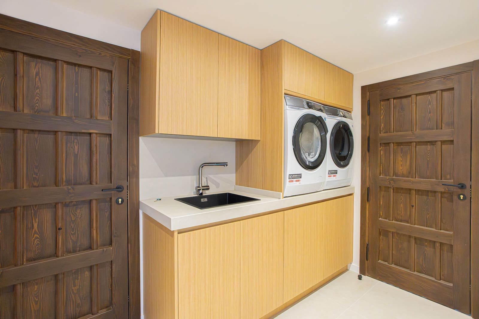 4 soveværelse Villa til salg i El Paraiso med swimmingpool garage - € 2.495.000 (Ref: 9533240)