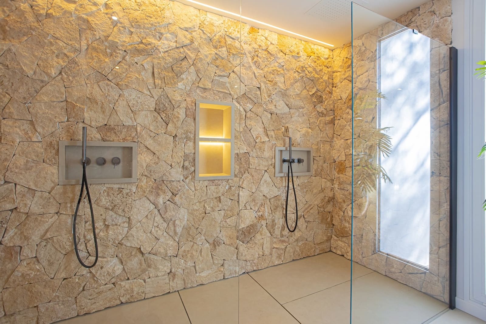 4 soveværelse Villa til salg i El Paraiso med swimmingpool garage - € 2.495.000 (Ref: 9533240)