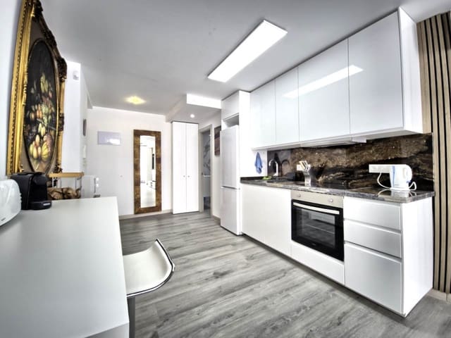 2 slaapkamer Appartement te koop in Marbella met zwembad - € 499.000 (Ref: 9533241)