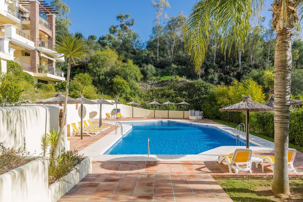 2 chambre Penthouse à vendre à Los Arqueros avec piscine garage - 449 000 € (Ref: 9533244)