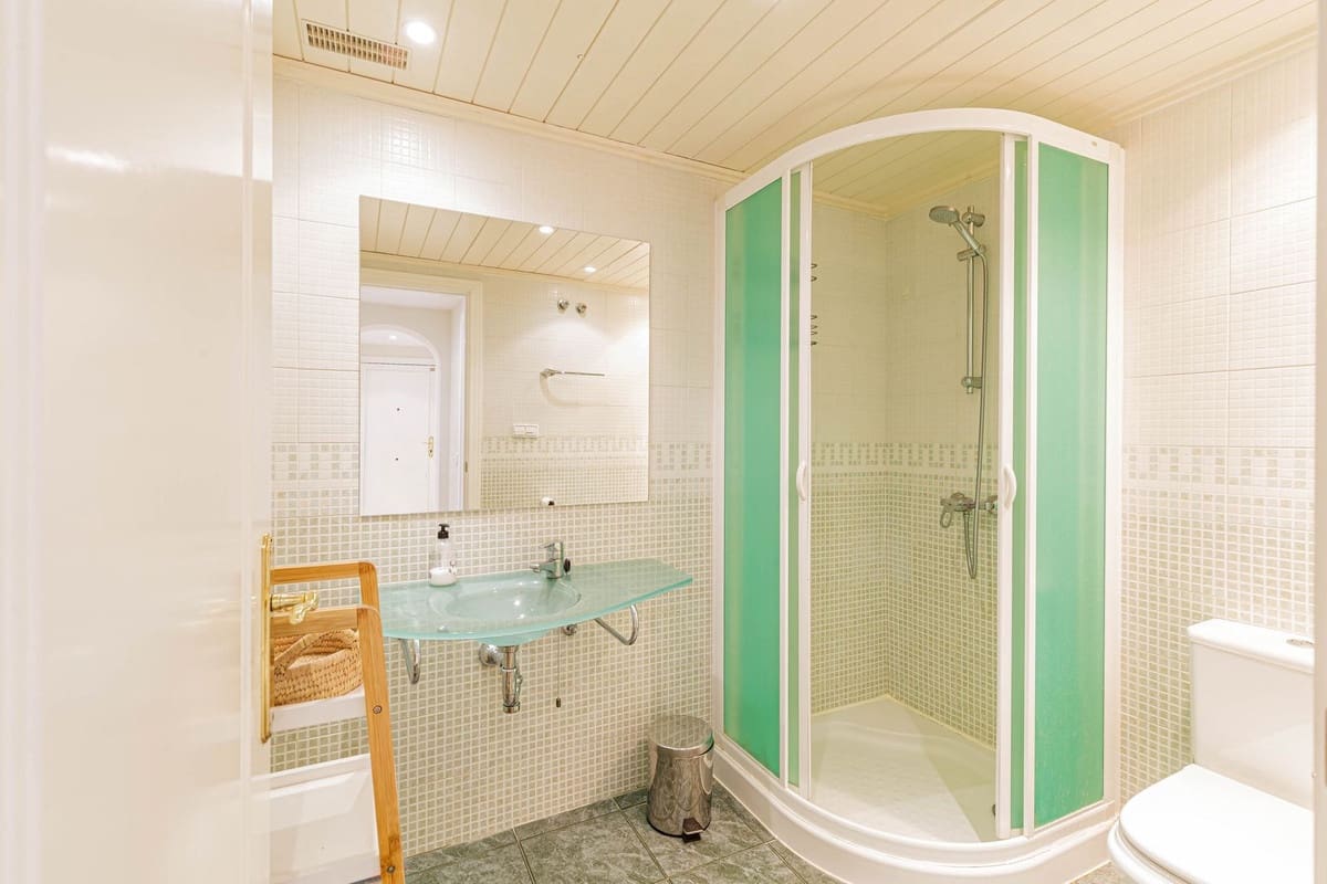 2 quarto Penthouse para venda em Los Arqueros com piscina garagem - 449 000 € (Ref: 9533244)