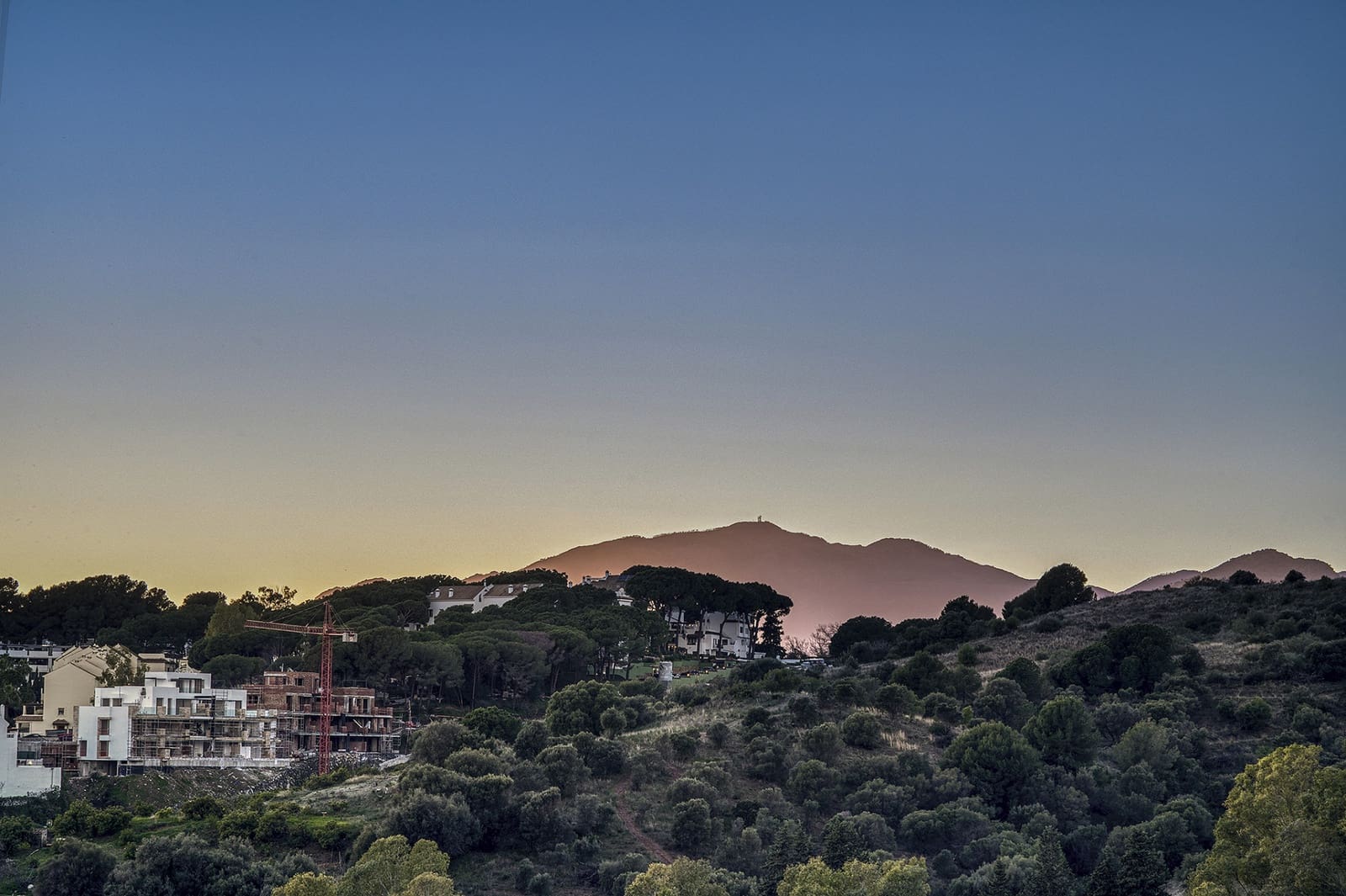 5 slaapkamer Appartement te koop in Marbella met zwembad garage - € 799.000 (Ref: 9535548)