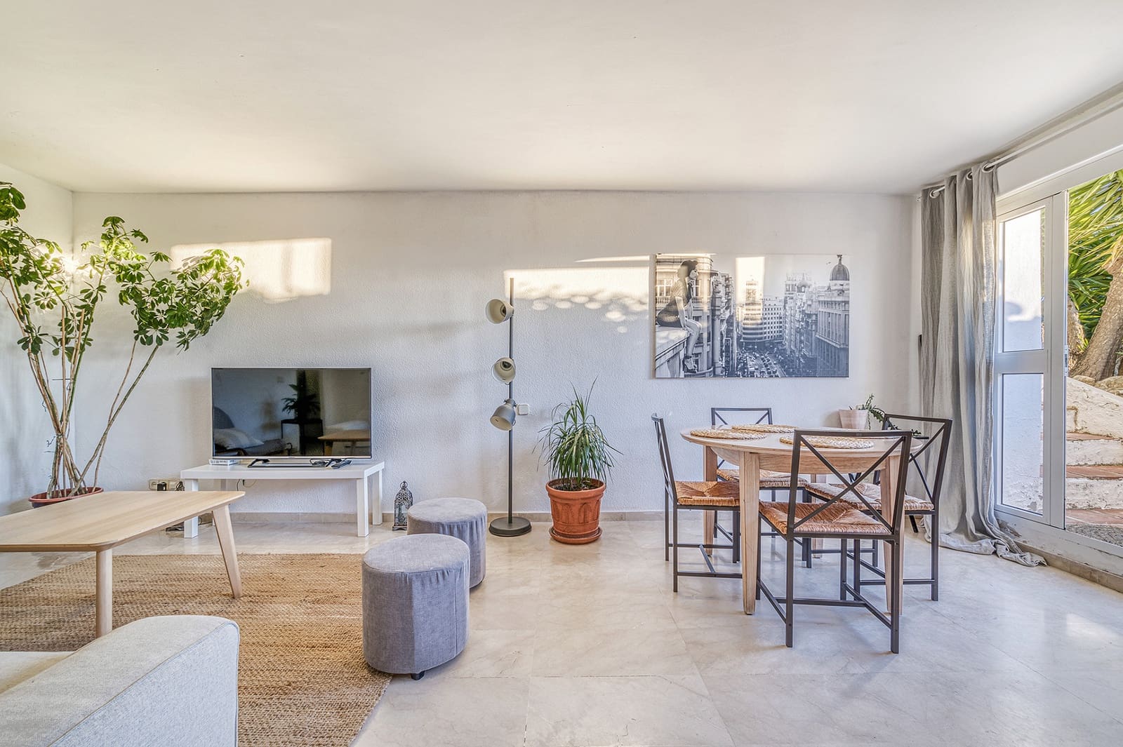 5 bedroom Apartment for sale in Marbella with pool garage - € 799,000 (Ref: 9535548)
