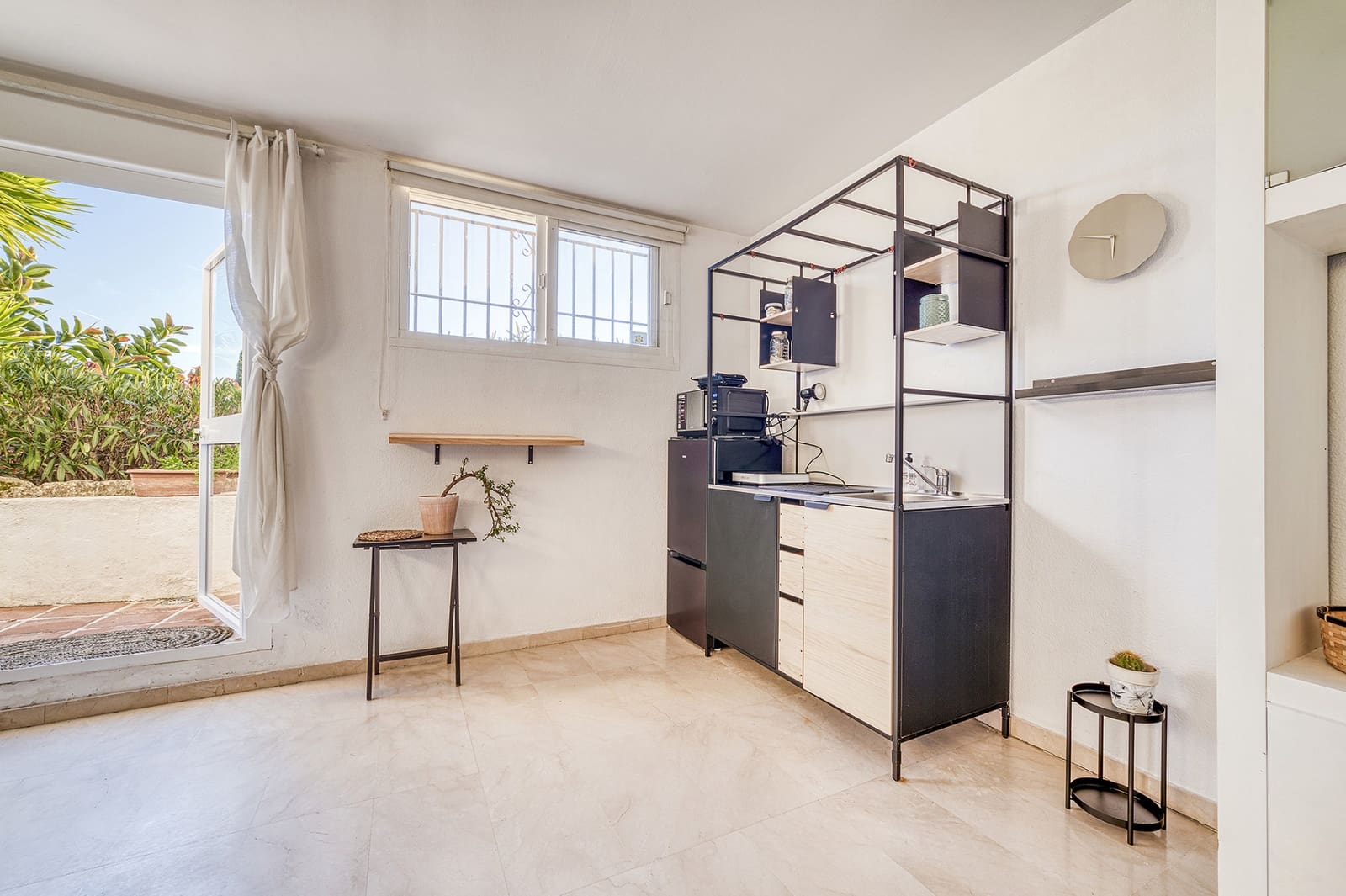 5 bedroom Apartment for sale in Marbella with pool garage - € 799,000 (Ref: 9535548)