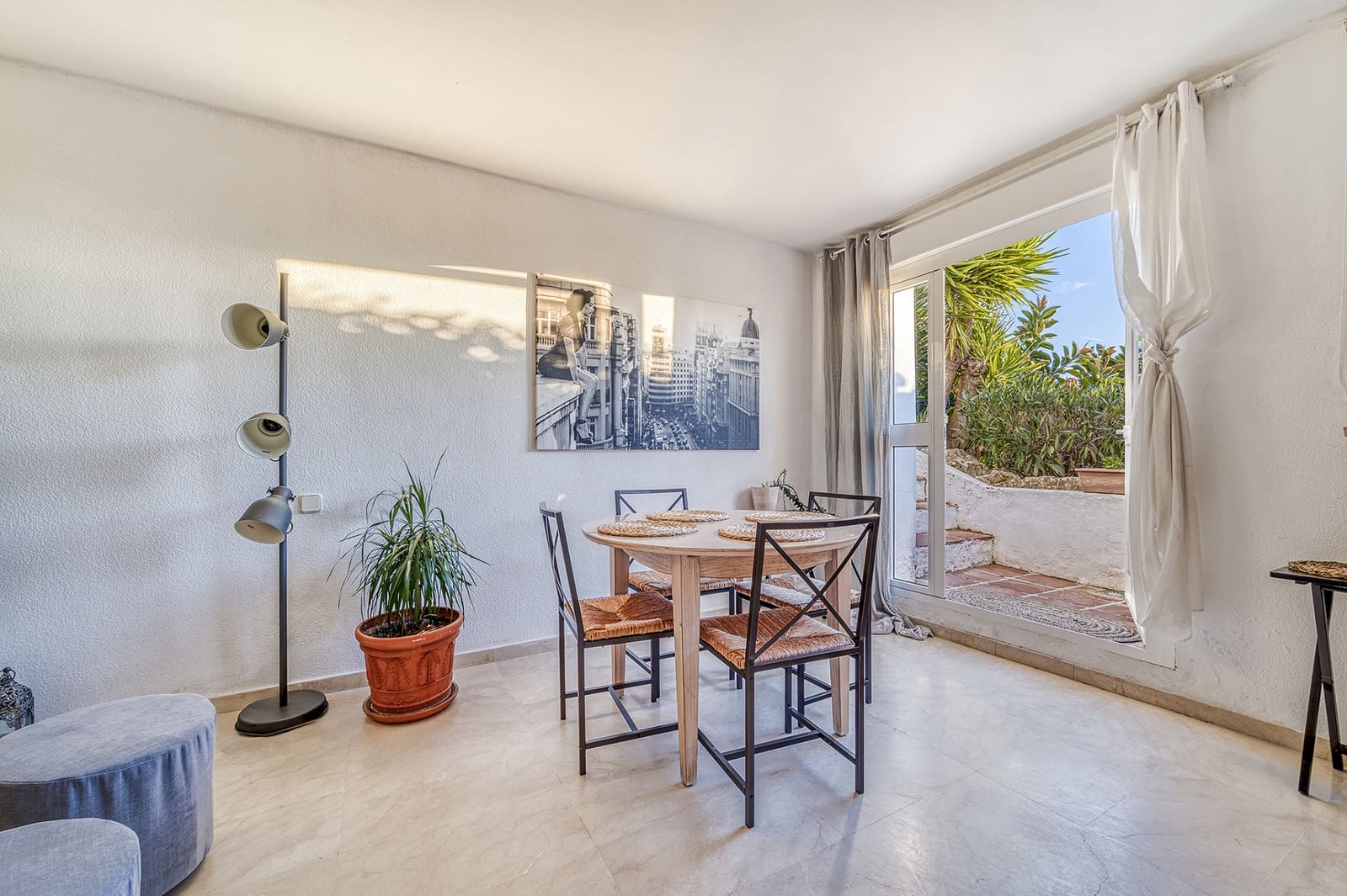 5 bedroom Apartment for sale in Marbella with pool garage - € 799,000 (Ref: 9535548)