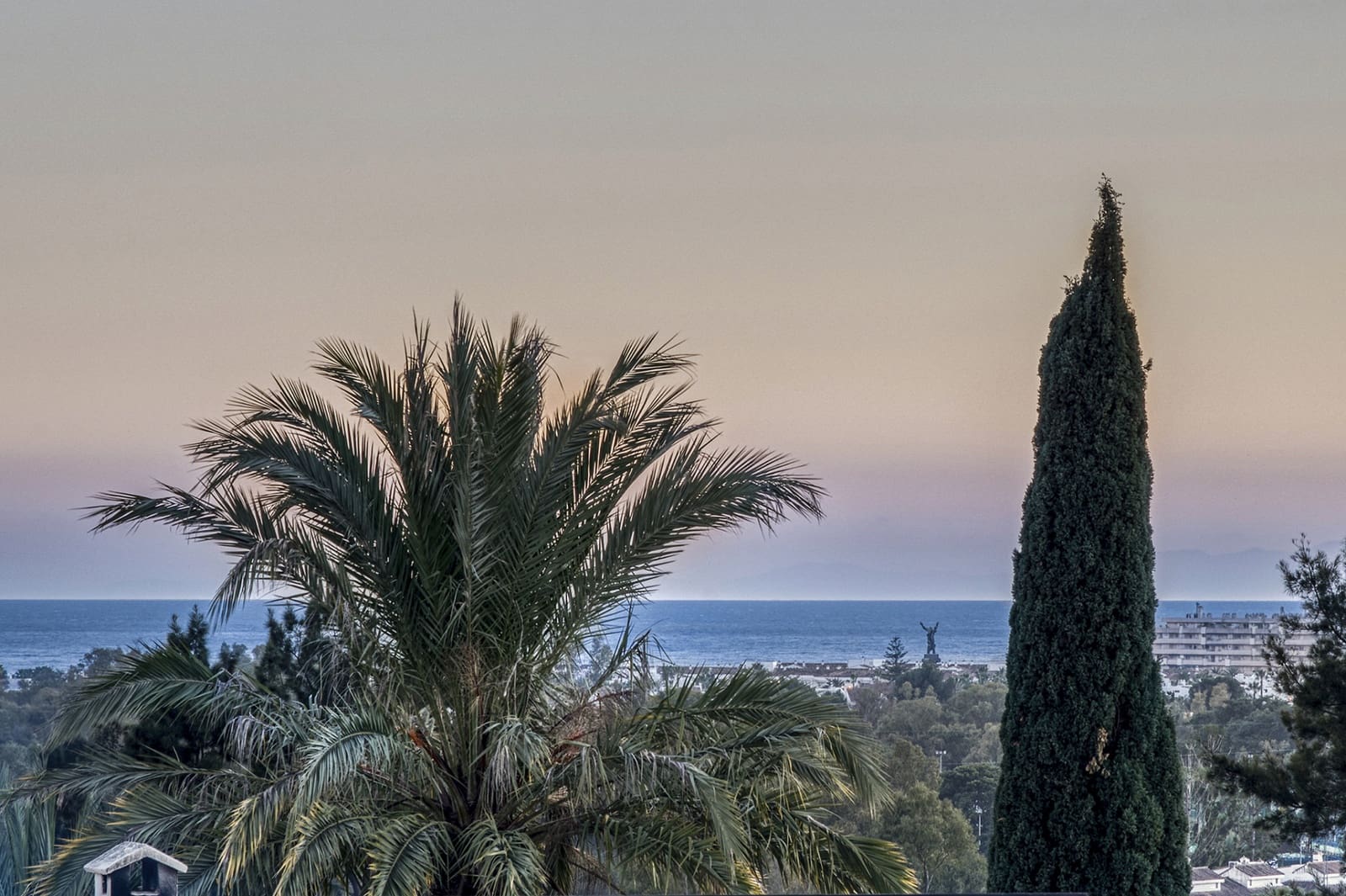 5 bedroom Apartment for sale in Marbella with pool garage - € 799,000 (Ref: 9535548)