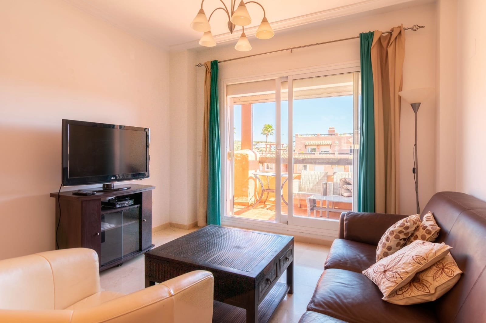 2 bedroom Penthouse for sale in Casares with pool garage - € 255,000 (Ref: 9543096)