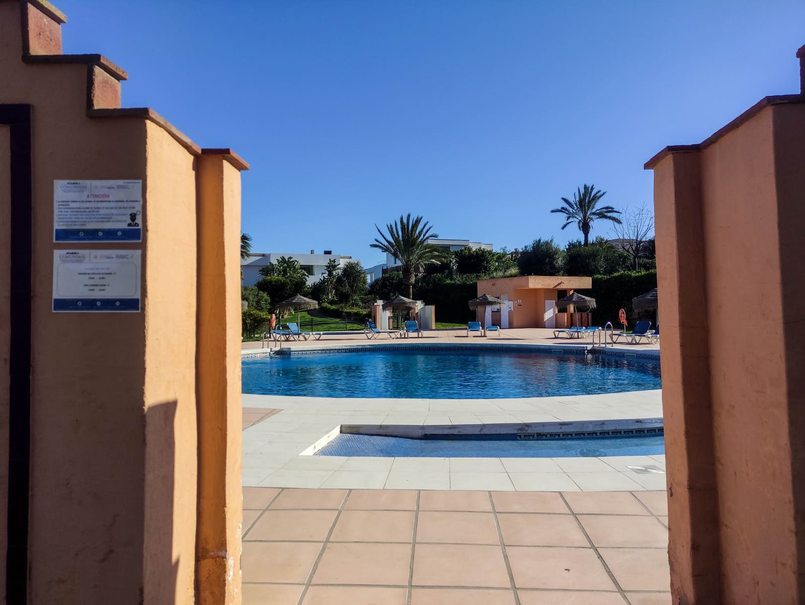 2 bedroom Penthouse for sale in Casares with pool garage - € 255,000 (Ref: 9543096)
