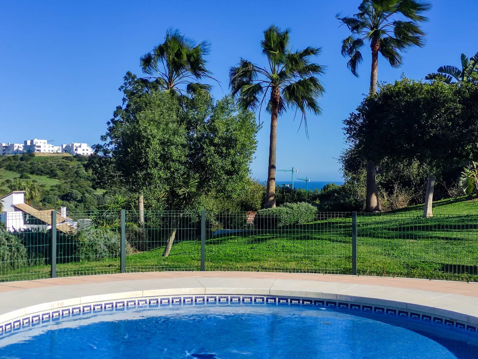 2 bedroom Penthouse for sale in Casares with pool garage - € 255,000 (Ref: 9543096)