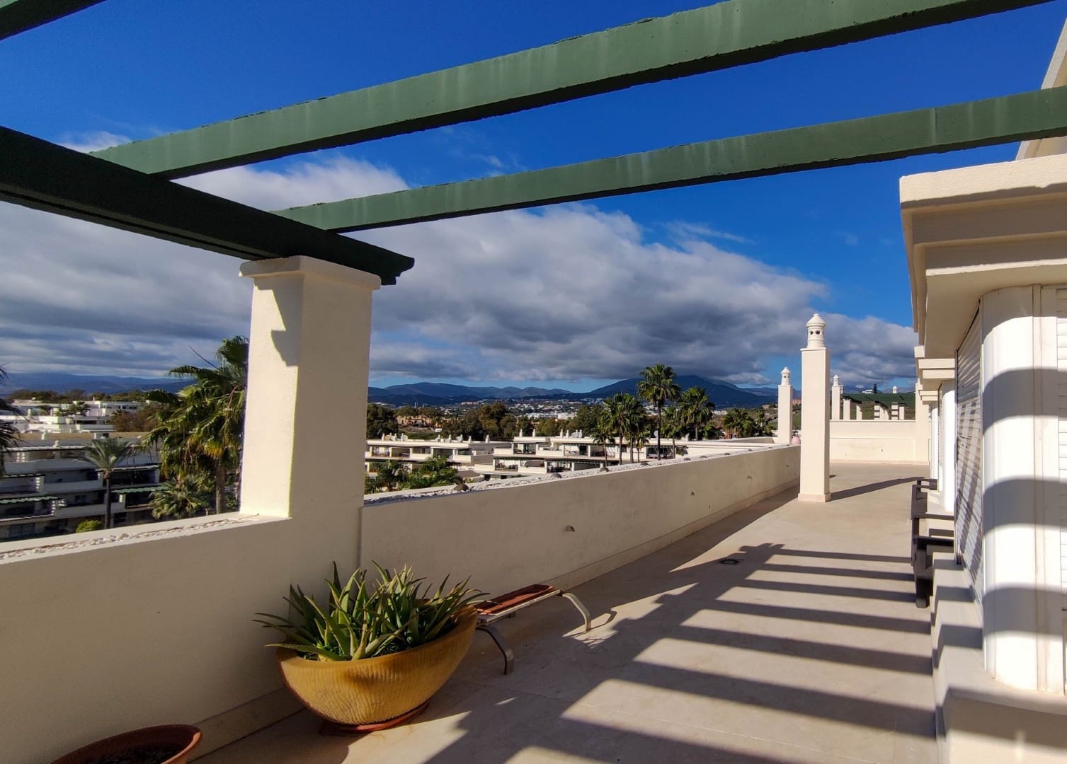 3 slaapkamer Penthouse te koop in Marbella met zwembad garage - € 999.000 (Ref: 9543097)