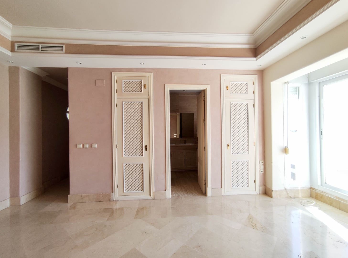 3 slaapkamer Penthouse te koop in Marbella met zwembad garage - € 999.000 (Ref: 9543097)