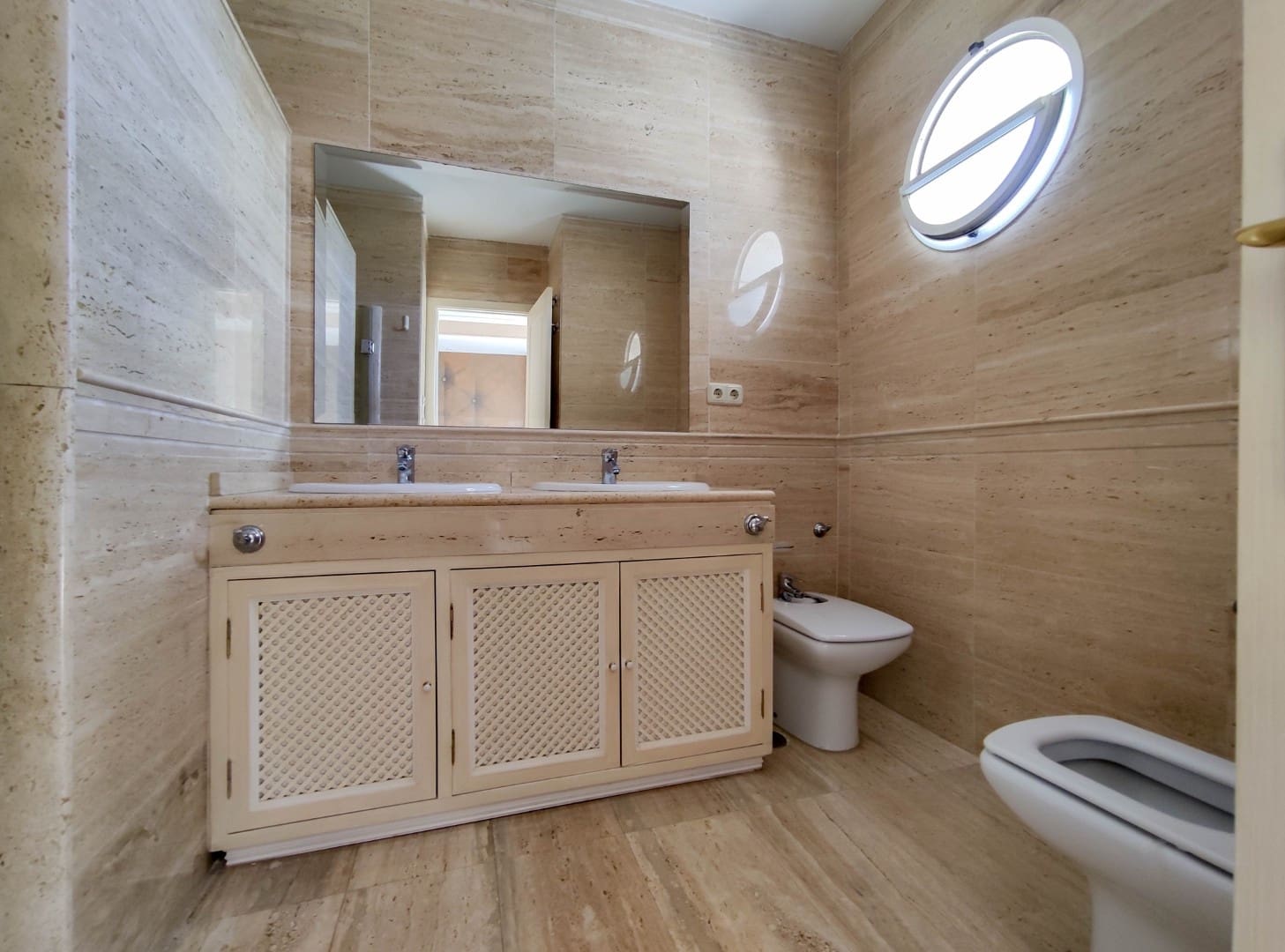 3 slaapkamer Penthouse te koop in Marbella met zwembad garage - € 999.000 (Ref: 9543097)