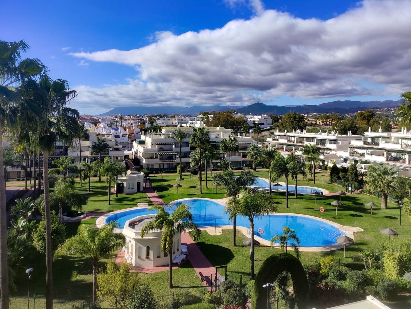3 slaapkamer Penthouse te koop in Marbella met zwembad garage - € 999.000 (Ref: 9543097)