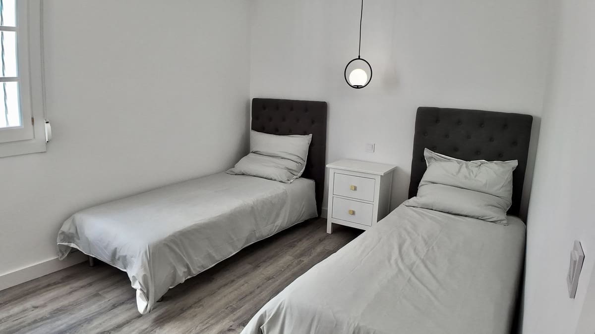 Apartamento de 5 habitaciones en Benahavís en venta - 579.000 € (Ref: 9554582)