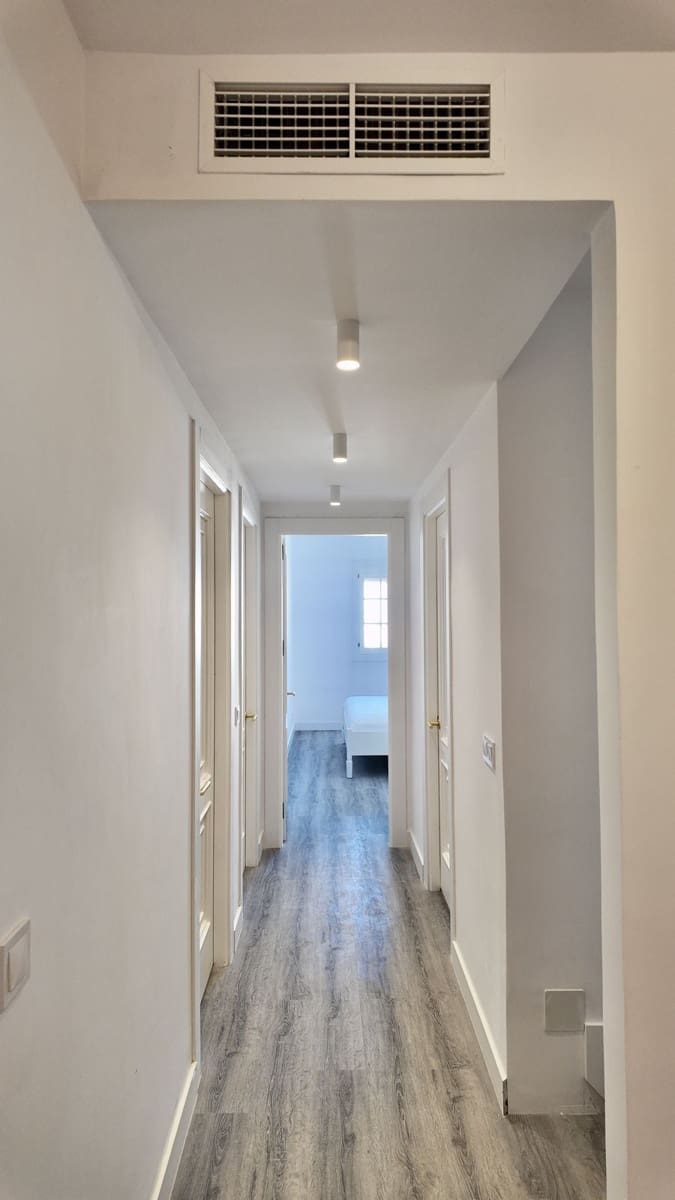 5 bedroom Apartment for sale in Benahavis - € 579,000 (Ref: 9554582)