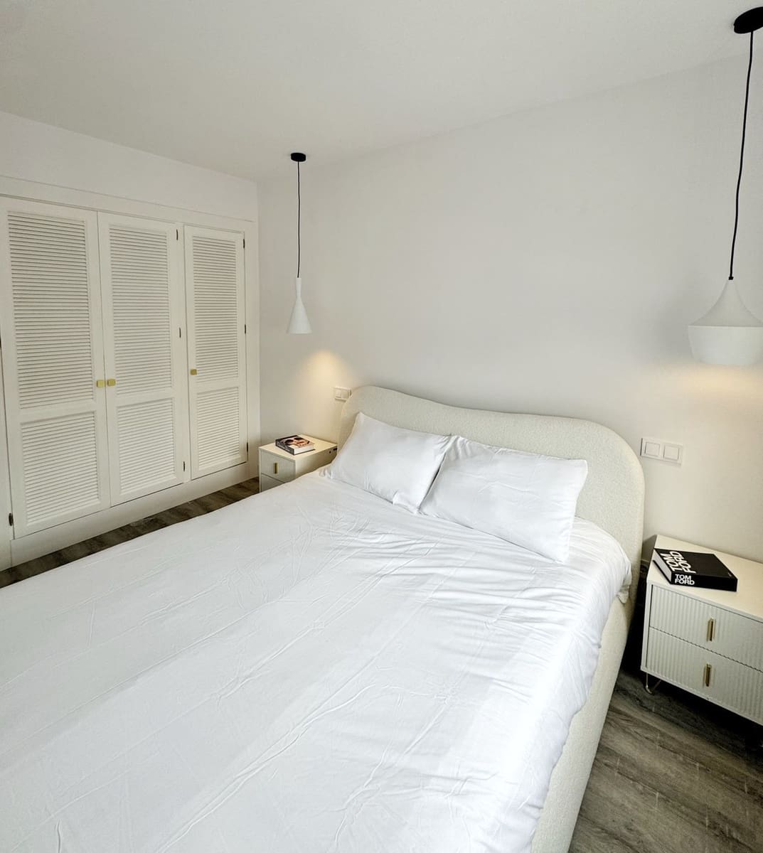 5 bedroom Apartment for sale in Benahavis - € 579,000 (Ref: 9554582)