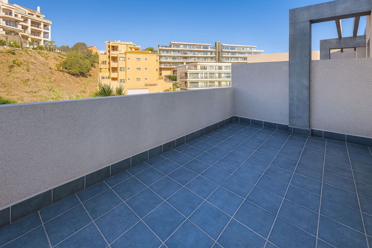 3 sypialnia Apartament na sprzedaż w Riviera del Sol z basenem garażem - 420 000 € (Ref: 9554584)