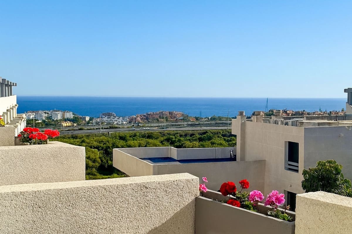 3 sypialnia Apartament na sprzedaż w Riviera del Sol z basenem garażem - 420 000 € (Ref: 9554584)