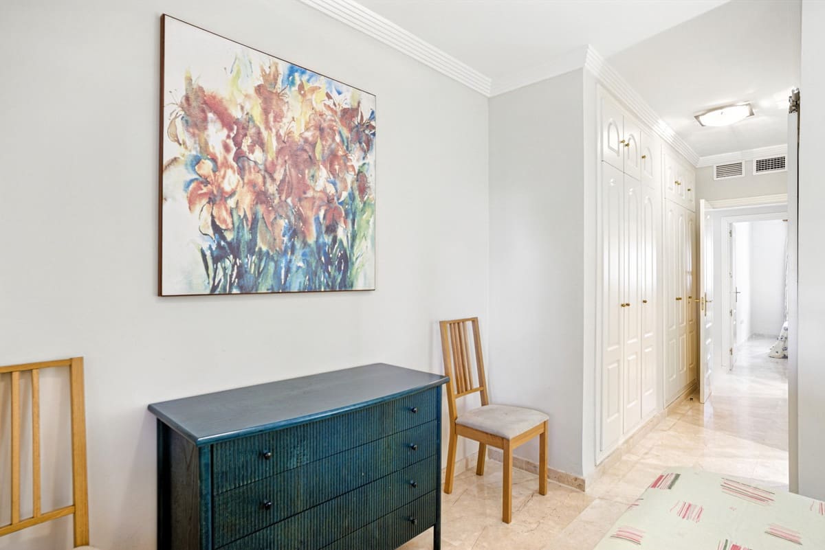 2 makuuhuone Huoneisto myytävänä paikassa Marbella mukana uima-altaan 
autotalli - 425 000 € (Ref: 9554586)