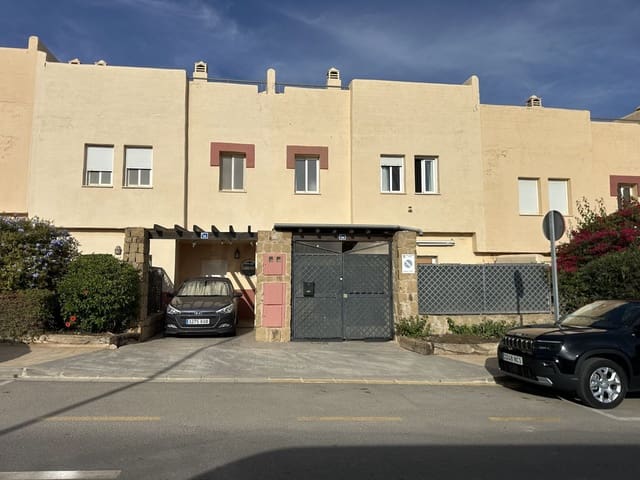 2 Zimmer Haus zu verkaufen in La Cala de Mijas, Mijas mit Pool - 425.000 € (Ref: 9554587)