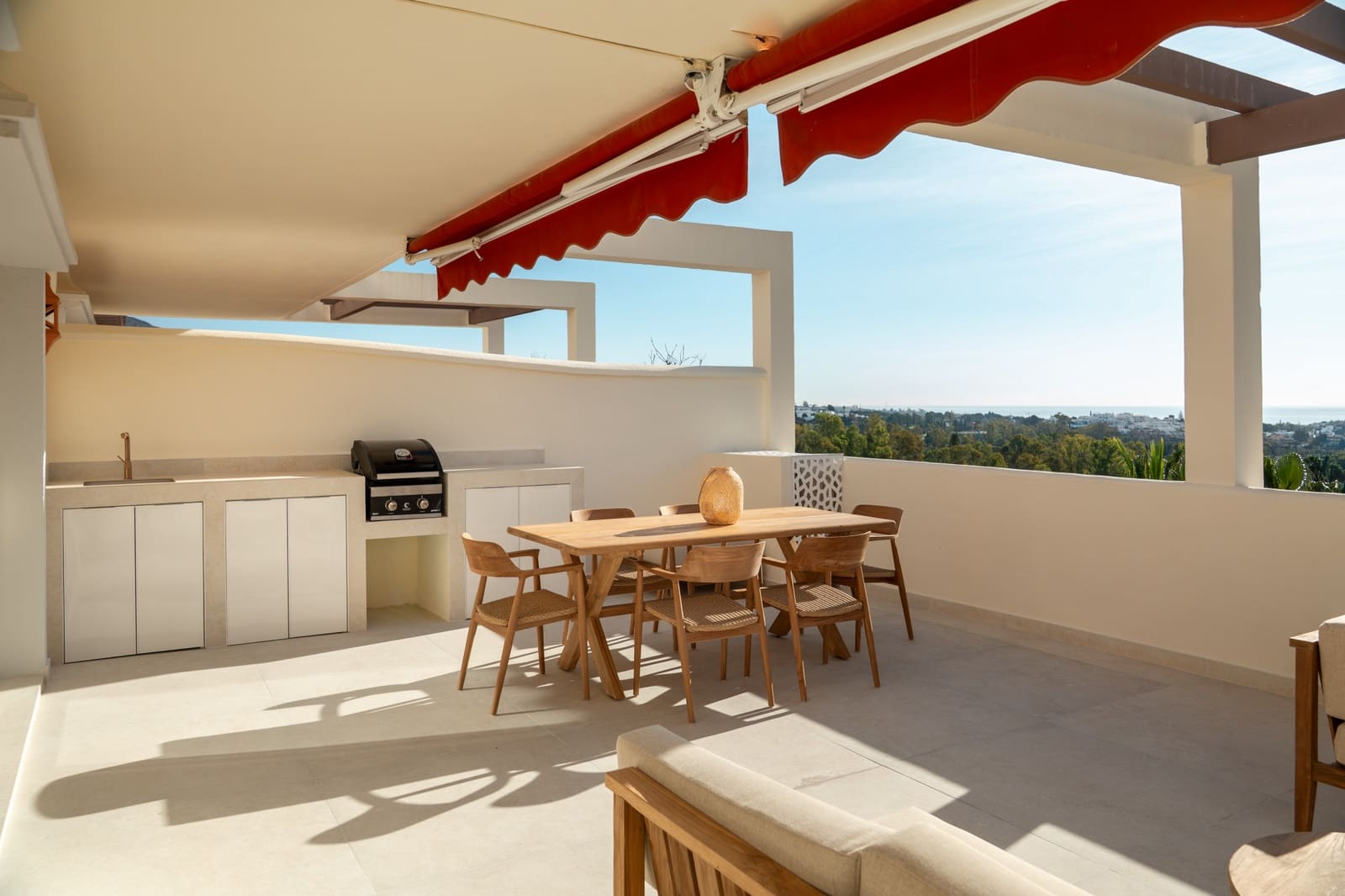 3 makuuhuone Huoneisto myytävänä paikassa Marbella mukana uima-altaan 
autotalli - 1 100 000 € (Ref: 9554588)