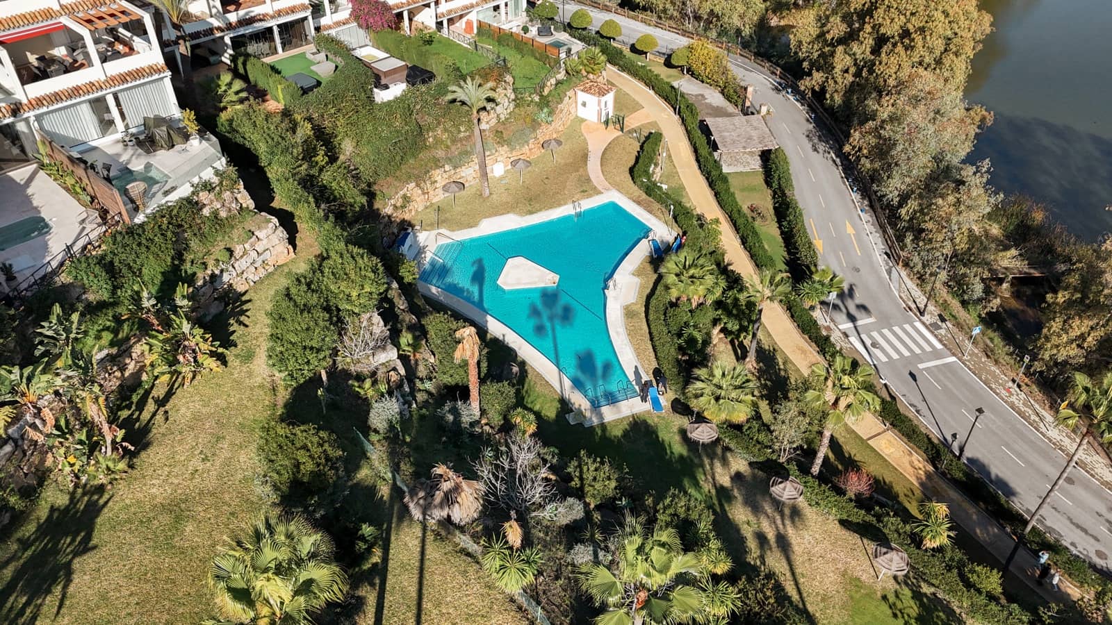 3 makuuhuone Huoneisto myytävänä paikassa Marbella mukana uima-altaan 
autotalli - 1 100 000 € (Ref: 9554588)