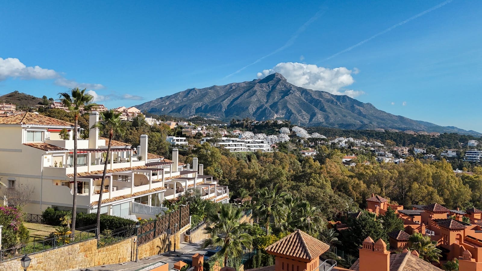 3 bedroom Apartment for sale in Marbella with pool garage - € 1,100,000 (Ref: 9554588)