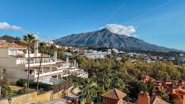 3 soverom Leilighet til salgs i Marbella med svømmebasseng garasje - € 1 100 000 (Ref: 9554588)