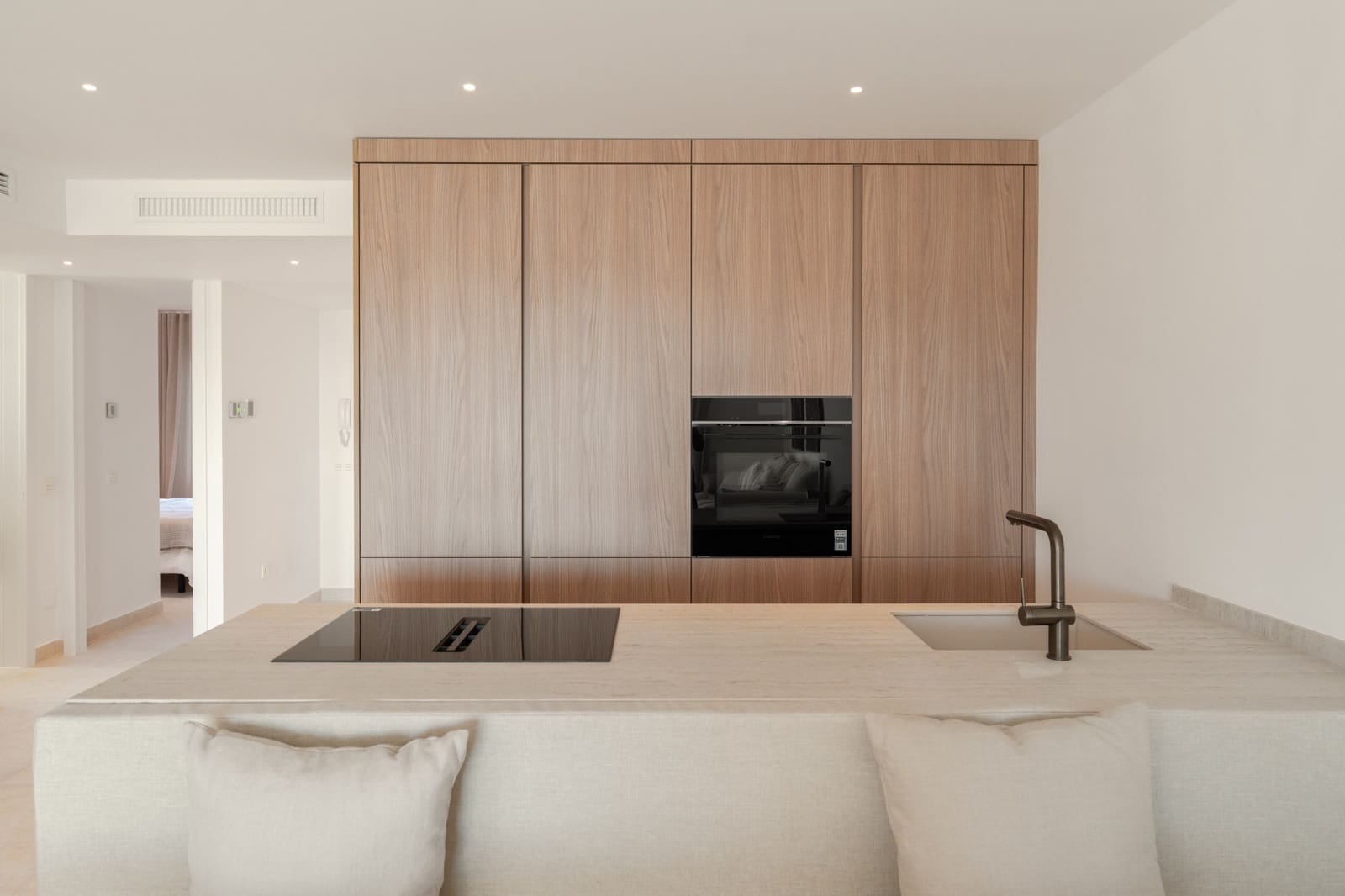 3 bedroom Apartment for sale in Marbella with pool garage - € 1,100,000 (Ref: 9554588)