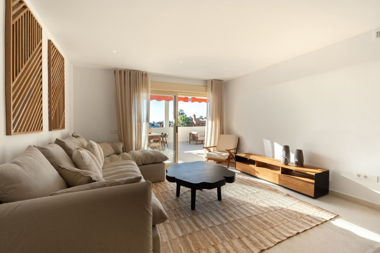 3 bedroom Apartment for sale in Marbella with pool garage - € 1,100,000 (Ref: 9554588)