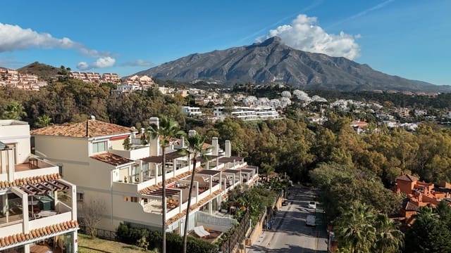 3 soverom Leilighet til salgs i Marbella med svømmebasseng garasje - € 1 100 000 (Ref: 9554588)
