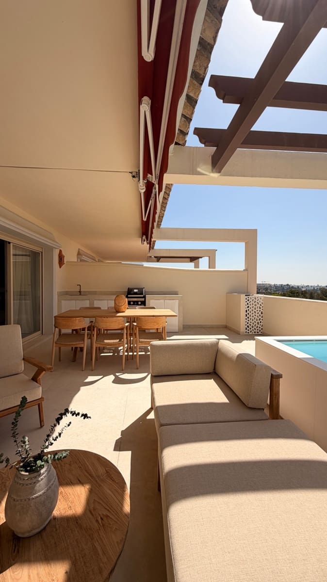 3 bedroom Apartment for sale in Marbella with pool garage - € 1,100,000 (Ref: 9554588)