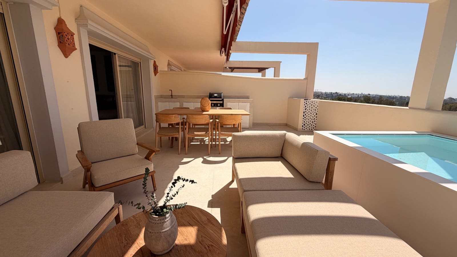 3 bedroom Apartment for sale in Marbella with pool garage - € 1,100,000 (Ref: 9554588)