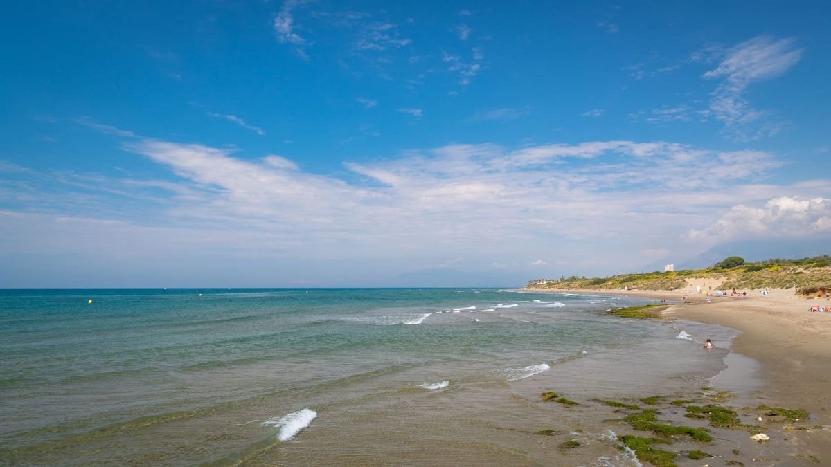 Apartamento de 2 habitaciones en Marbella en venta con piscina garaje - 358.000 € (Ref: 9554591)