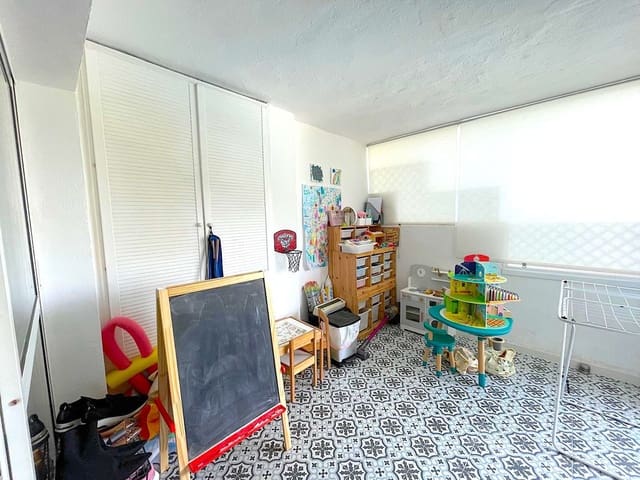 2 sovrum Lägenhet till salu i Marbella med pool garage - 329 000 € (Ref: 9554591)