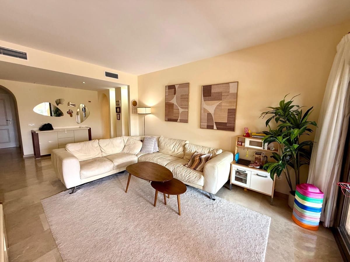 3 slaapkamer Appartement te koop in Manilva met zwembad garage - € 319.000 (Ref: 9554592)