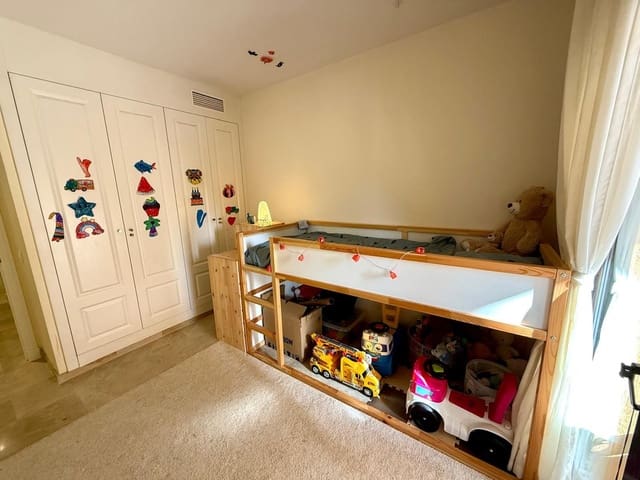 3 slaapkamer Appartement te koop in Manilva met zwembad garage - € 319.000 (Ref: 9554592)