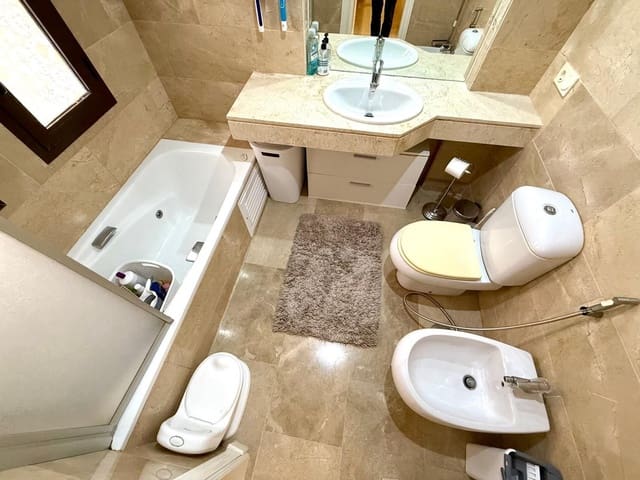 3 bedroom Apartment for sale in Manilva with pool garage - € 319,000 (Ref: 9554592)