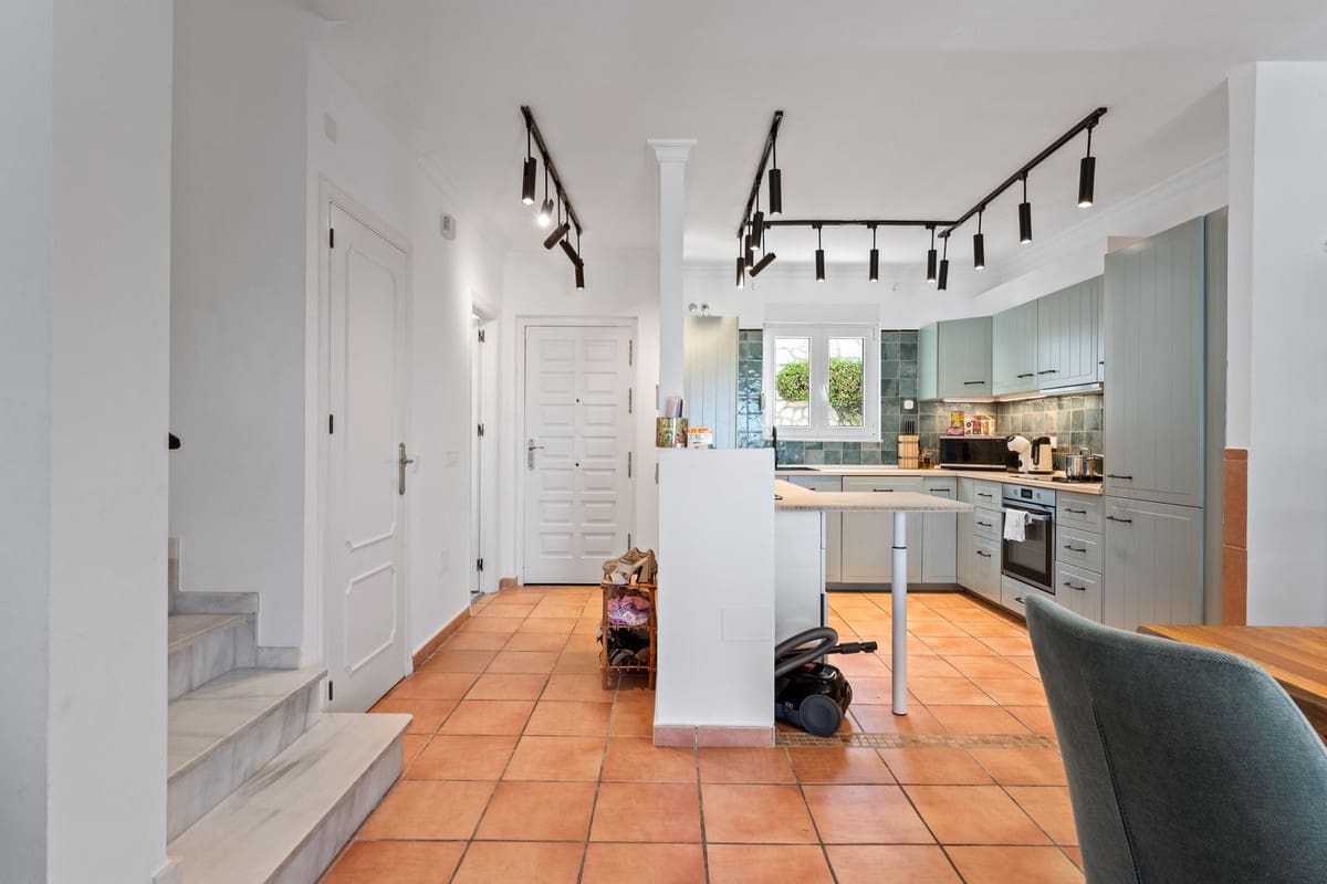 3 sypialnia Dom na sprzedaż w Mijas z basenem - 415 000 € (Ref: 9554593)