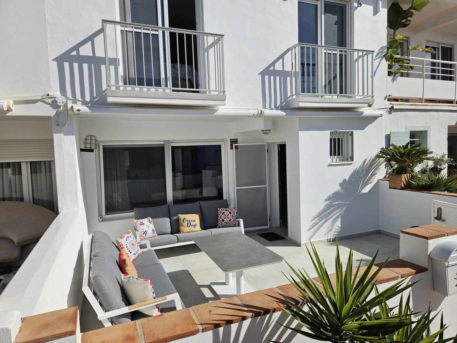 4 slaapkamer Huis te koop in La Cala de Mijas met garage - € 899.000 (Ref: 9560939)