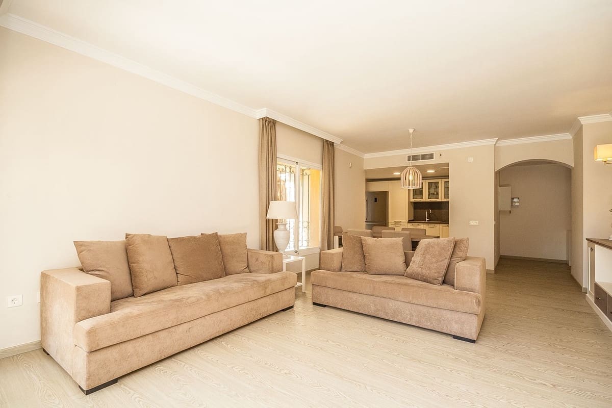 2 slaapkamer Appartement te koop in Marbella met zwembad - € 559.000 (Ref: 9560940)