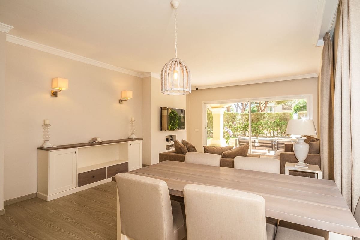 2 slaapkamer Appartement te koop in Marbella met zwembad - € 559.000 (Ref: 9560940)