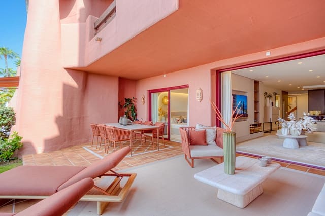 3 soverom Leilighet til salgs i Estepona med svømmebasseng garasje - € 2 350 000 (Ref: 9560944)